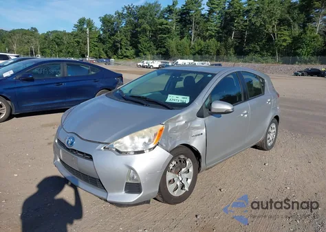 2013 Toyota Prius C Two z USA, uszkodzony, nr VIN JTDKDTB33D1541811